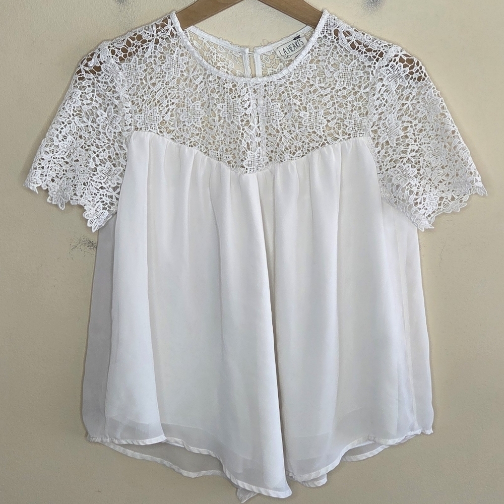 LA Hearts | Ivory V-Hem Blouse with Crochet Lace Upper Size Small